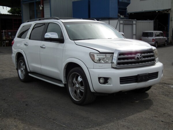 TOYOTA SEQUOIA