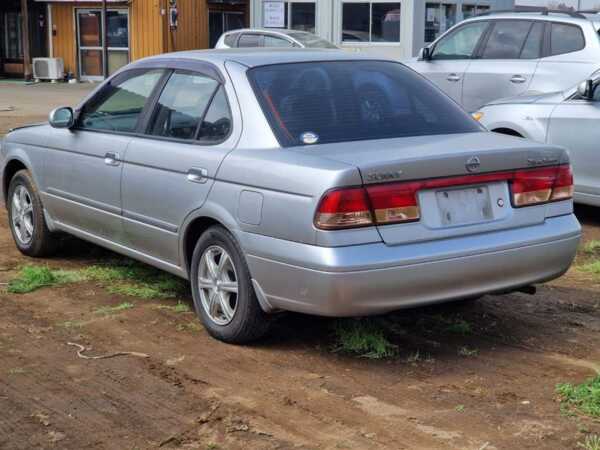NISSAN SUNNY