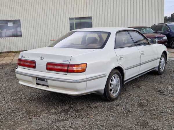 TOYOTA MARK II
