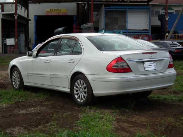 MERCEDES-BENZ E-CLASS