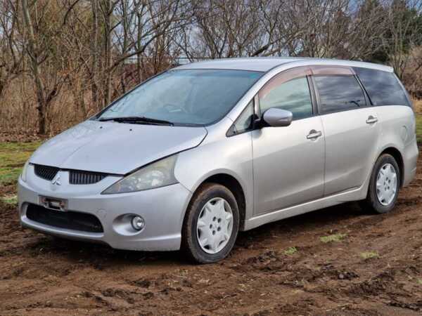 MITSUBISHI GRANDIS