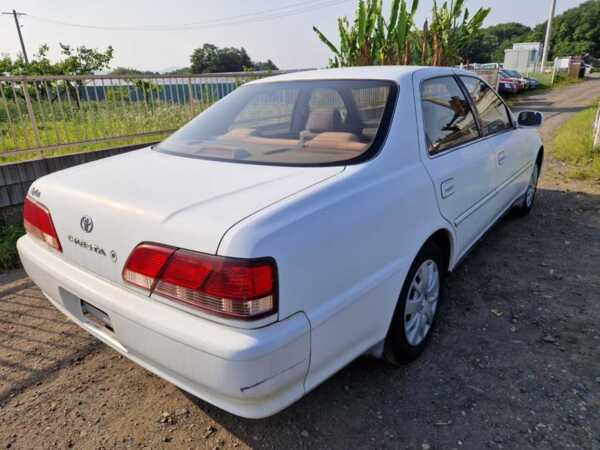 TOYOTA CRESTA