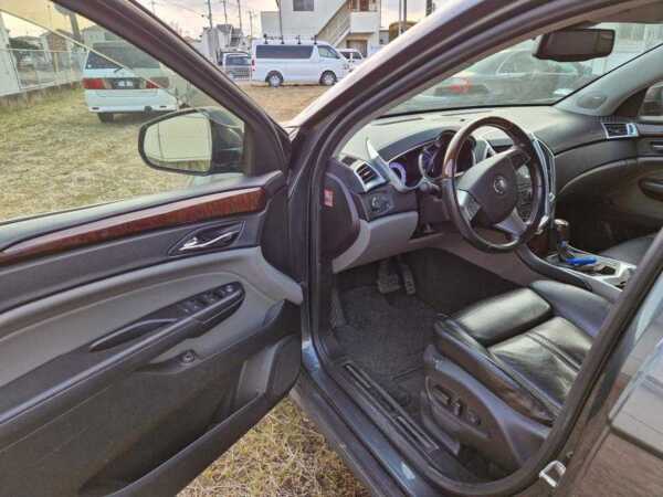 CADILLAC SRX