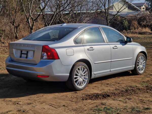 VOLVO S40