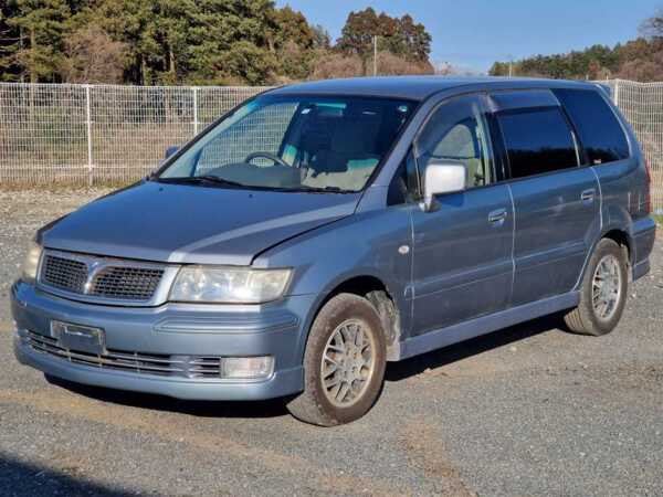 MITSUBISHI CHARIOT GRANDIS