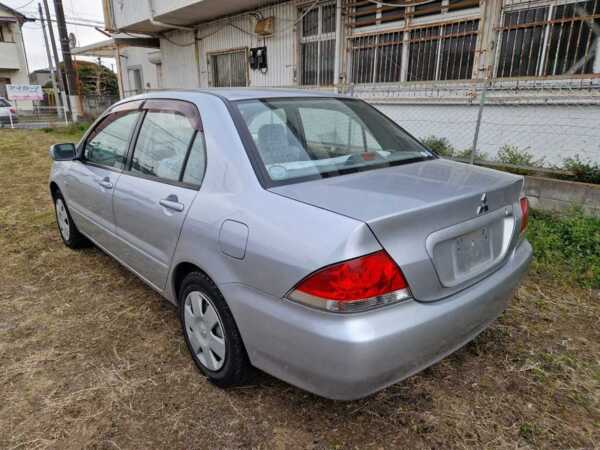 MITSUBISHI LANCER