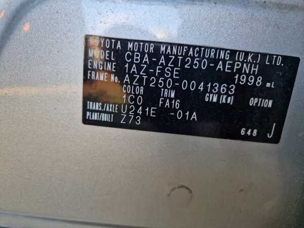 TOYOTA AVENSIS