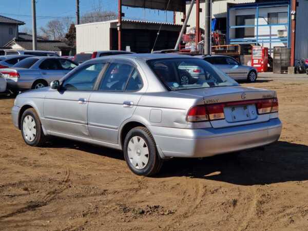 NISSAN SUNNY