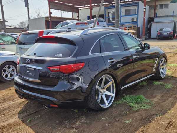 INFINITI FX35