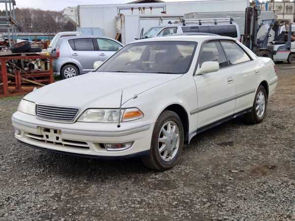 TOYOTA MARK II