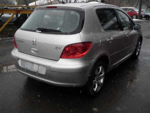 PEUGEOT 307