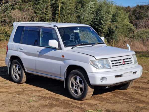 MITSUBISHI PAJERO IO