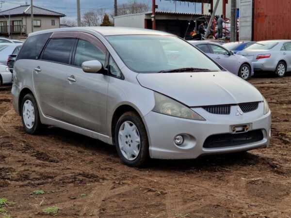 MITSUBISHI GRANDIS