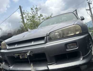 NISSAN SKYLINE