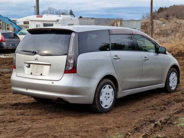MITSUBISHI GRANDIS