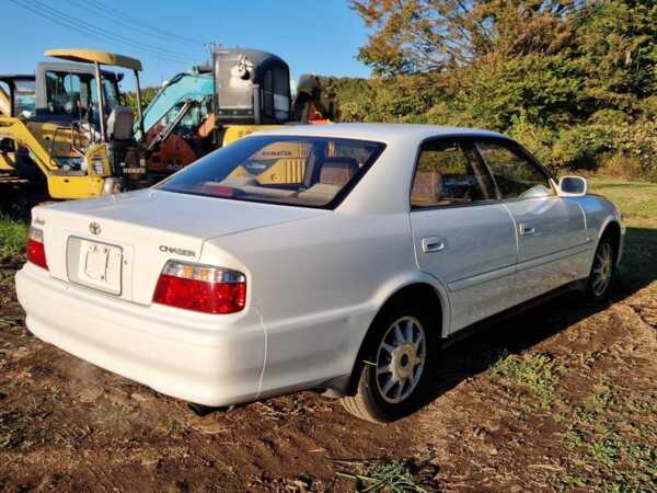 TOYOTA CHASER