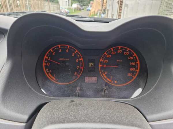 NISSAN AVENIR