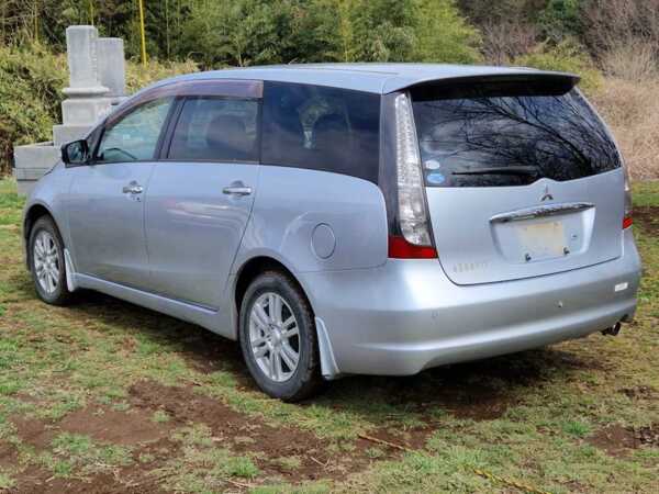 MITSUBISHI GRANDIS