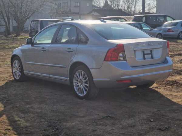 VOLVO S40