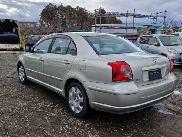 TOYOTA AVENSIS