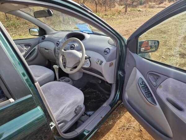 TOYOTA PLATZ
