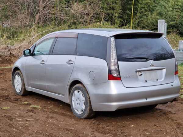 MITSUBISHI GRANDIS