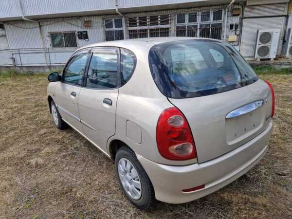 TOYOTA DUET