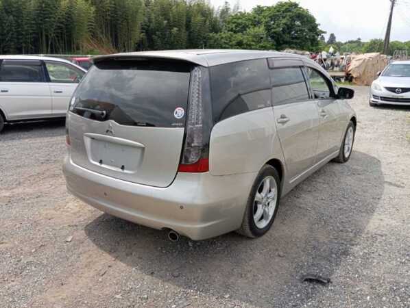 MITSUBISHI GRANDIS