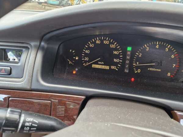 TOYOTA MARK II