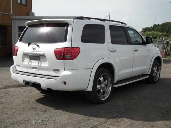 TOYOTA SEQUOIA