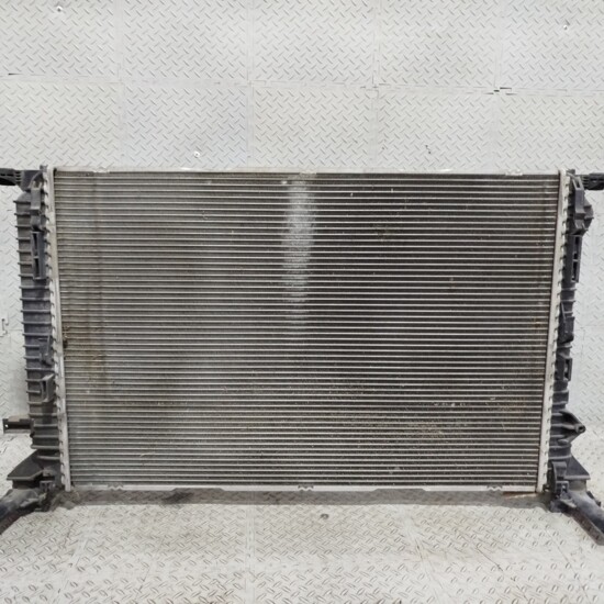 Радиатор охлаждения двс