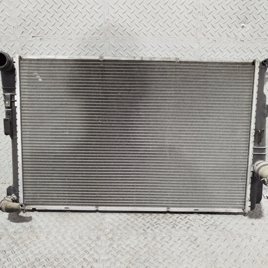 Радиатор охлаждения двс