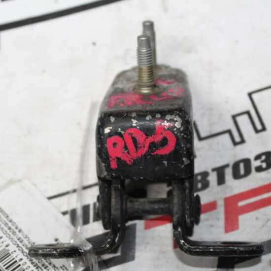 Петли на дверь