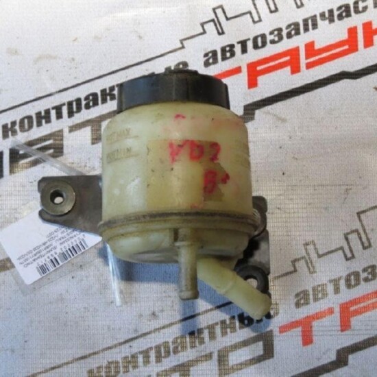 Бачок гидроусилителя