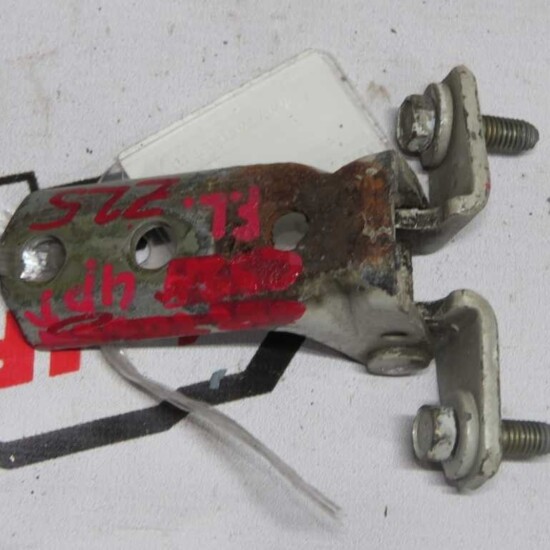 Петли на дверь