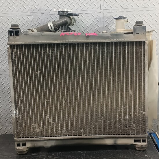 Радиатор охлаждения двс