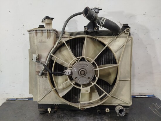 Радиатор охлаждения двс