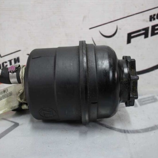 Бачок гидроусилителя