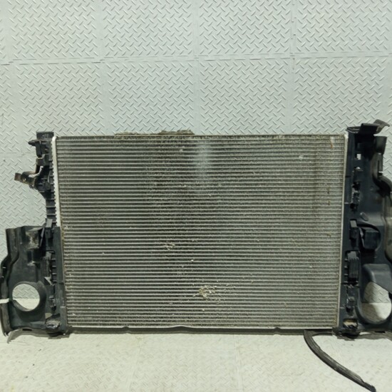 Радиатор охлаждения двс