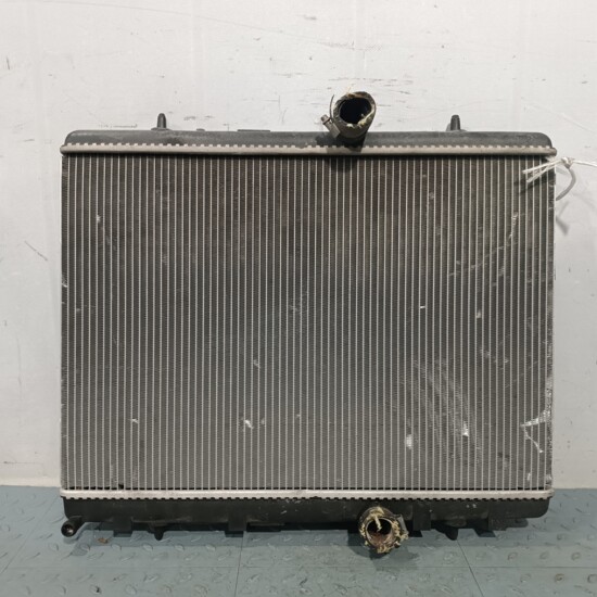 Радиатор охлаждения двс