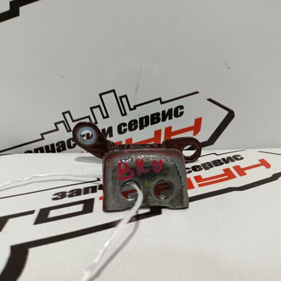 Петли на дверь