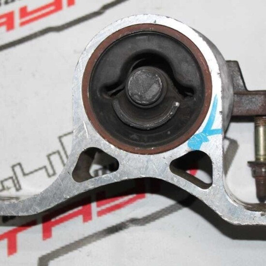 Подушка двигателя