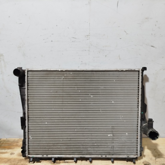 Радиатор охлаждения двс