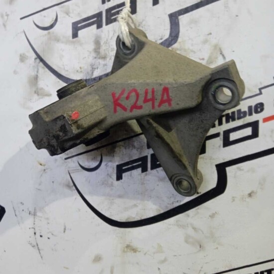 Подушка двигателя