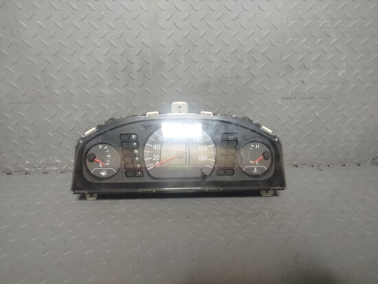 Щиток приборов