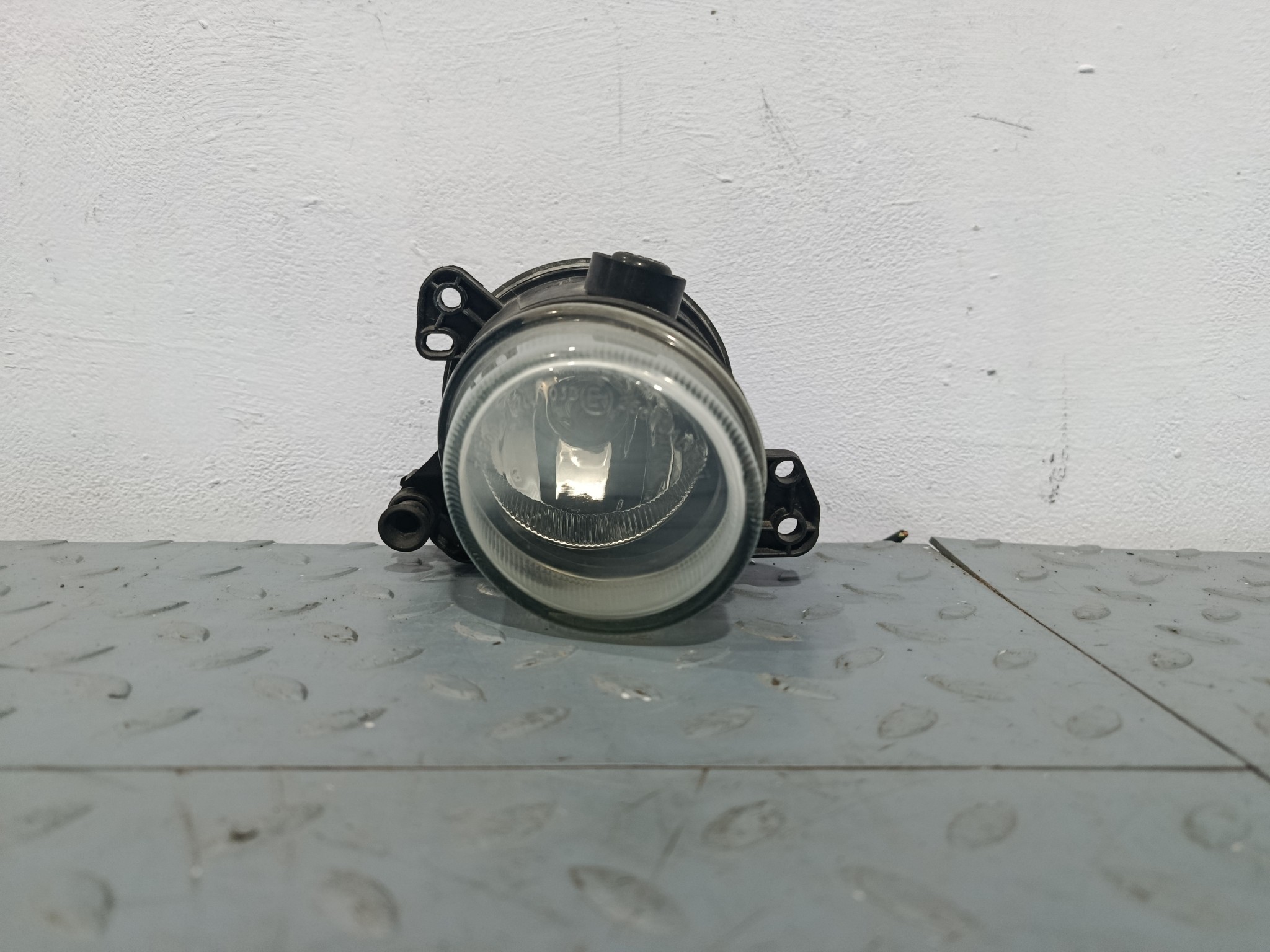 ТУМАНКА MERCEDES-BENZ ПРАВАЯ A2518200856 S4248