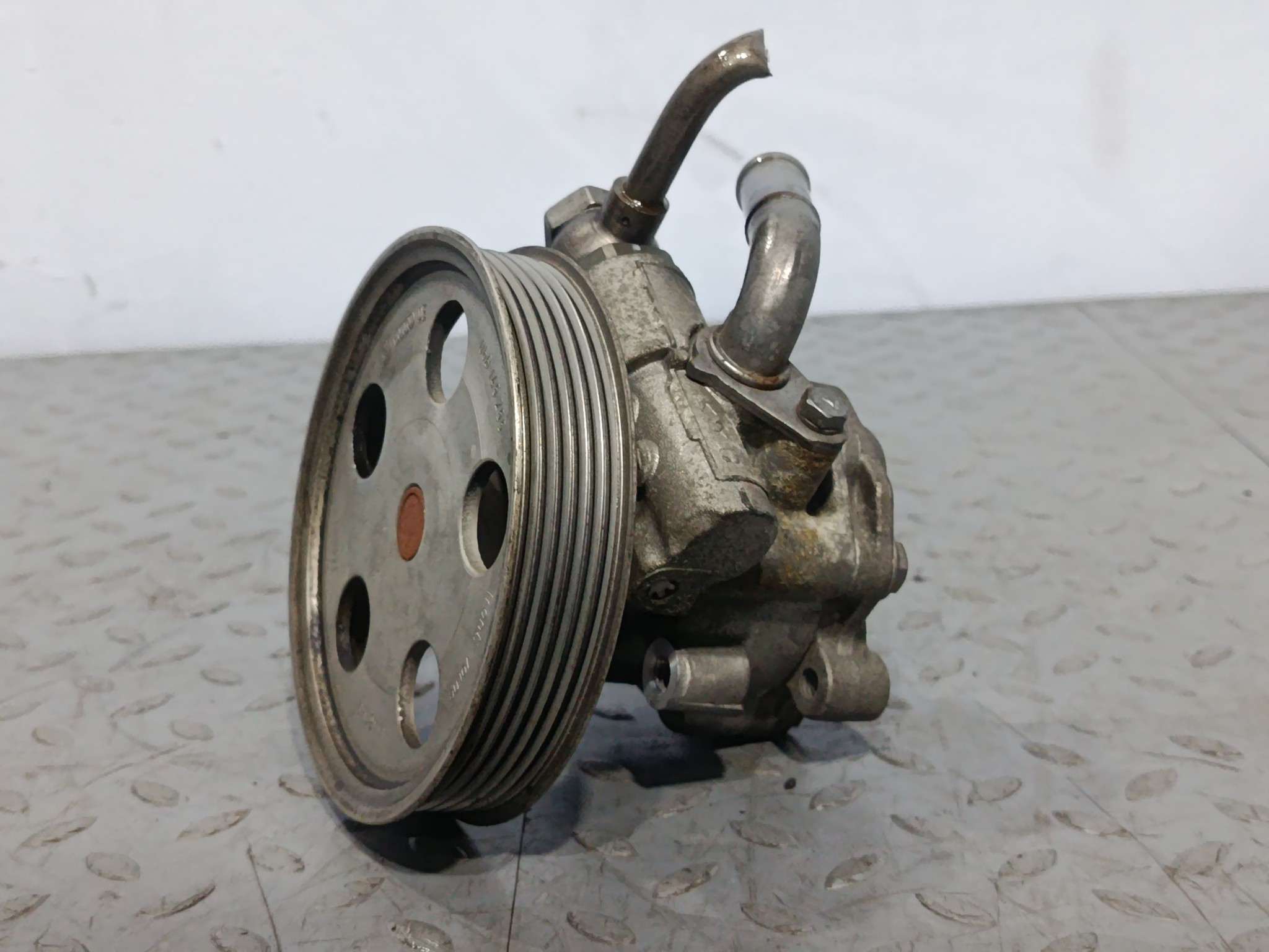 ГУР AUDI 8E0145153ES D2181