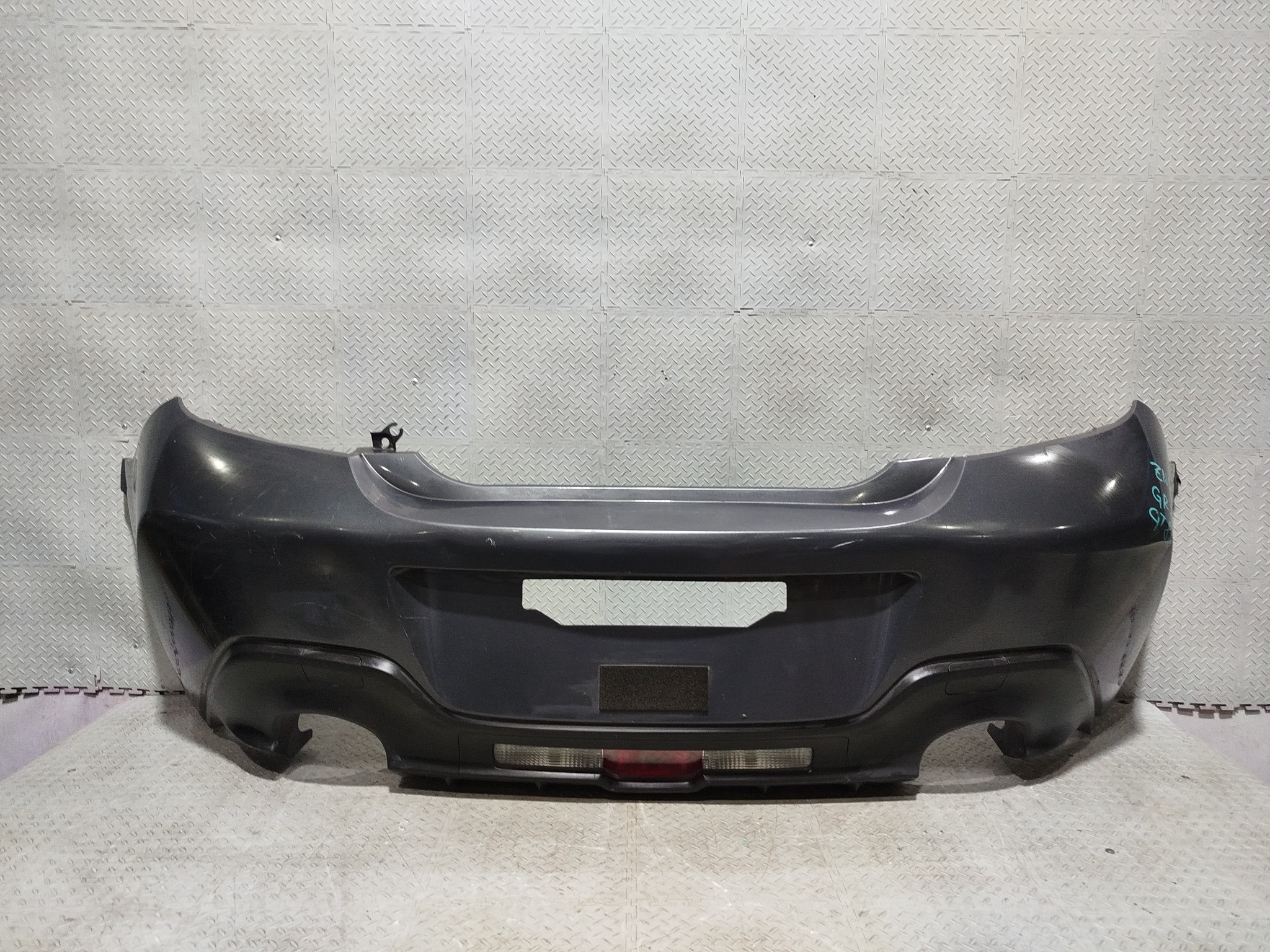 БАМПЕР TOYOTA SUBARU BRZ GR86 SU00309205 ЗАДНИЙ серый X139