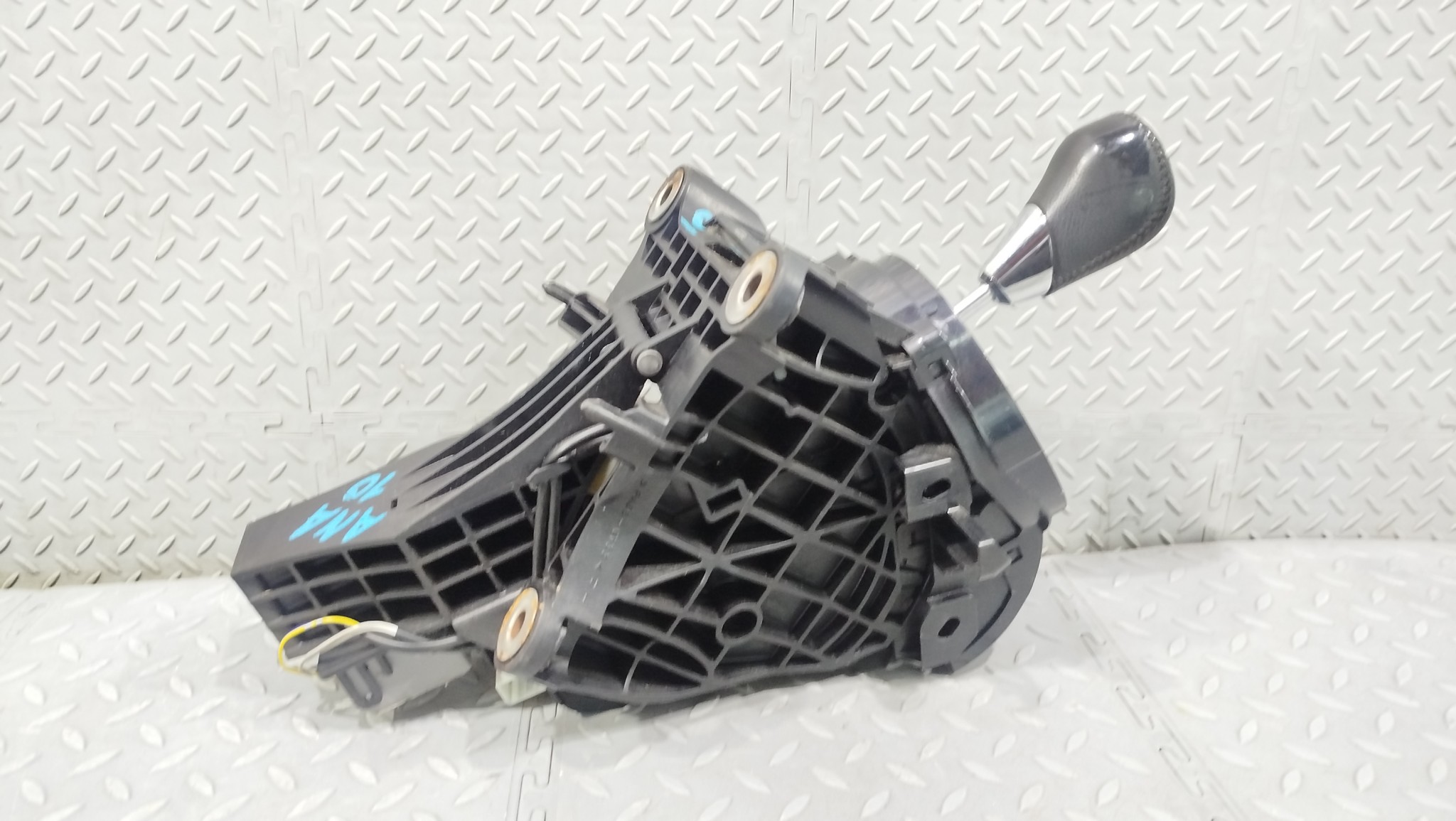 РУЧКА КПП TOYOTA 3356072010 NA3210