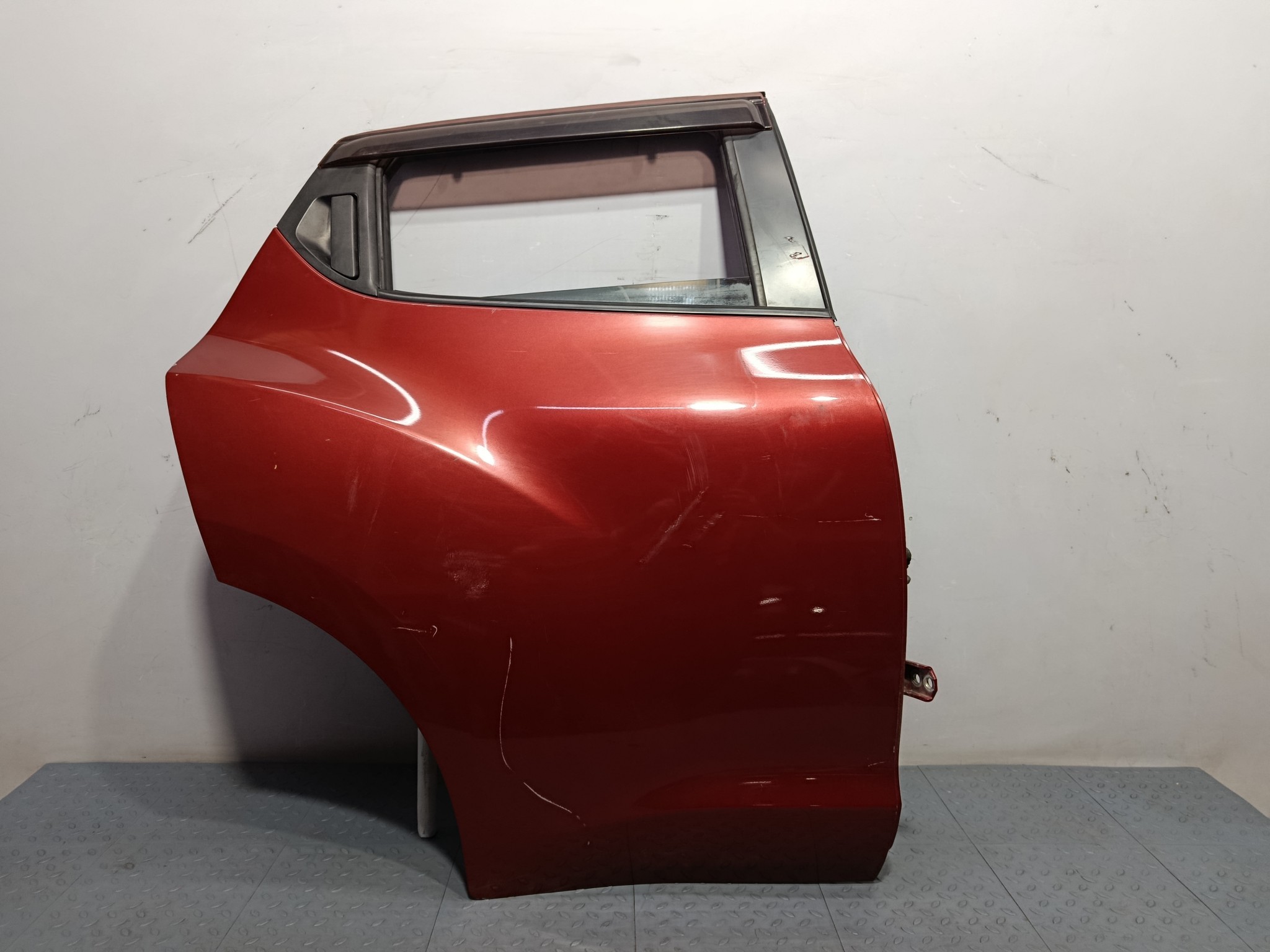 ДВЕРЬ NISSAN JUKE H210M1KLMA ЗАДНЯЯ ПРАВАЯ  красный, NAH TE082